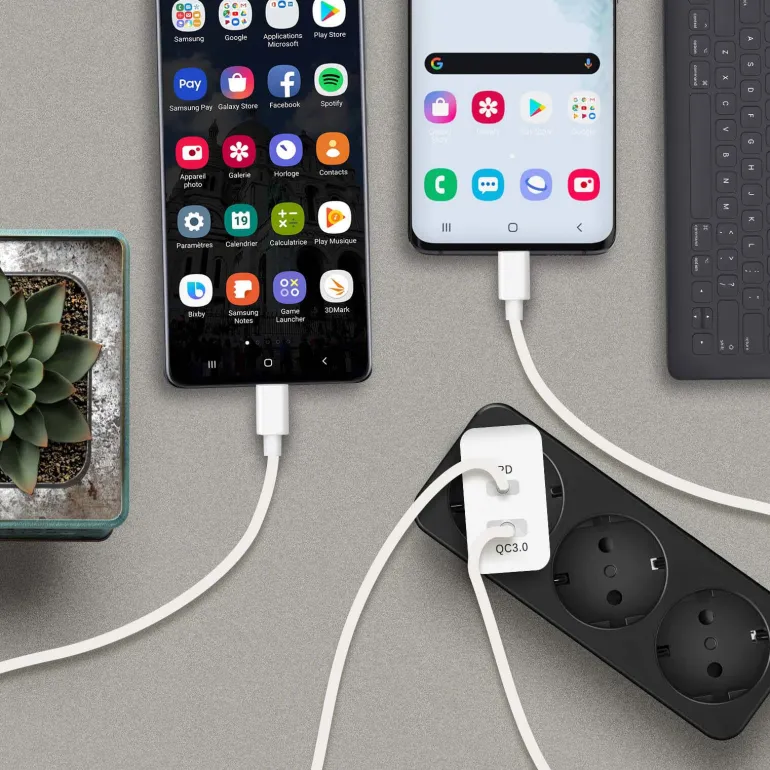AKASHI charg/sect/intel usb-c/usb 3a 38w wh< Téléphone Mobile