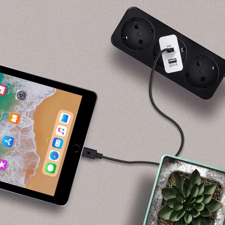AKASHI charg/sect/intel usb-c/usb 3a 38w wh< Téléphone Mobile