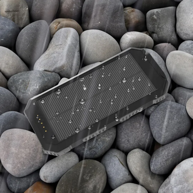 AKASHI pb 10000mah.solaire+torche+waterpro.< Energie
