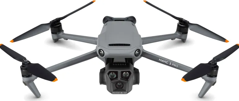 DJI DRONE MAVIC 3 PRO FLY MORE COMBO + RC< Drone