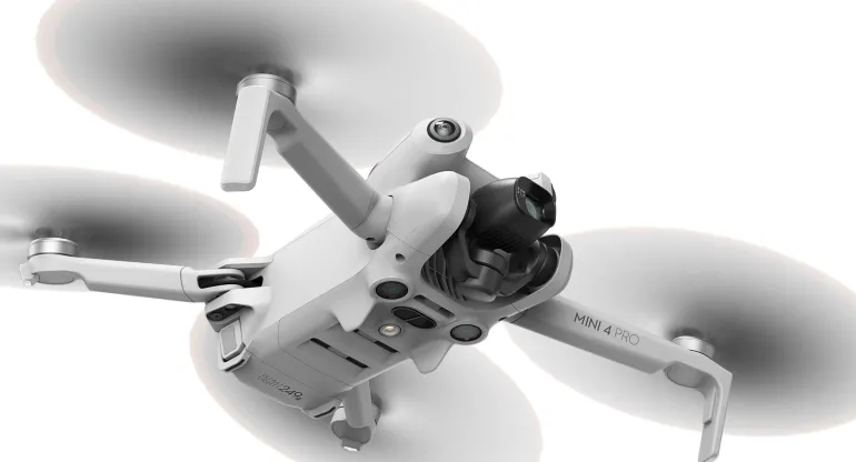 DJI DRONE MINI 4 PRO FLY MORE COMBO + RC 2< Drone