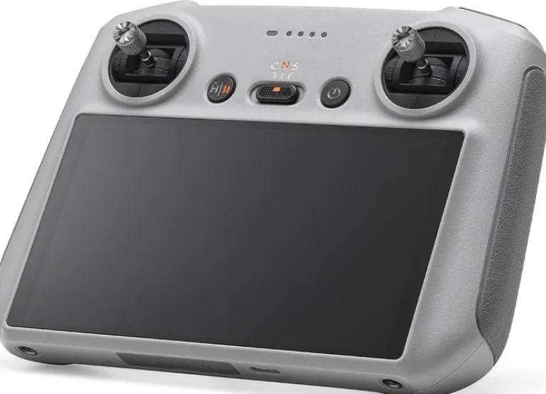 DJI RADIOCOMMANDE RC< Drone
