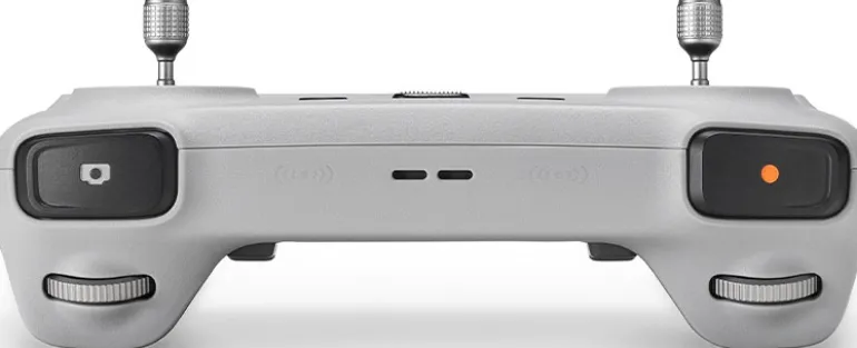 DJI RADIOCOMMANDE RC< Drone