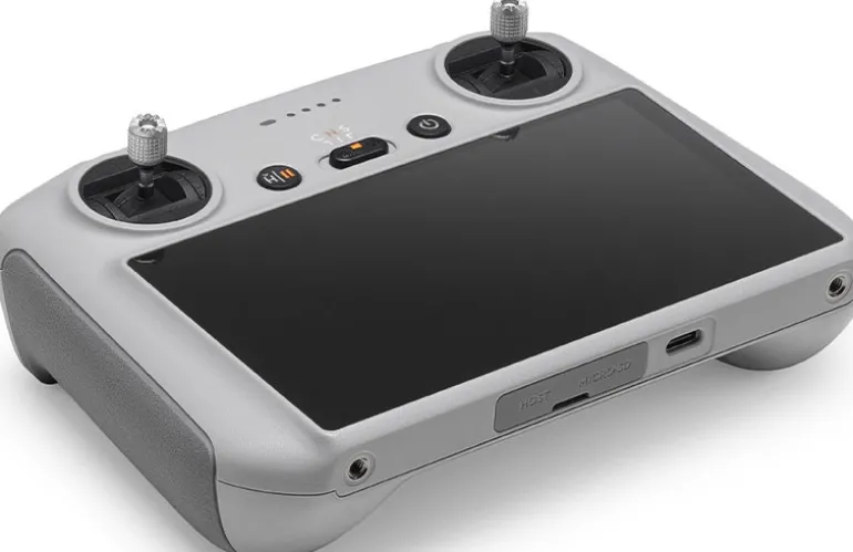 DJI RADIOCOMMANDE RC< Drone