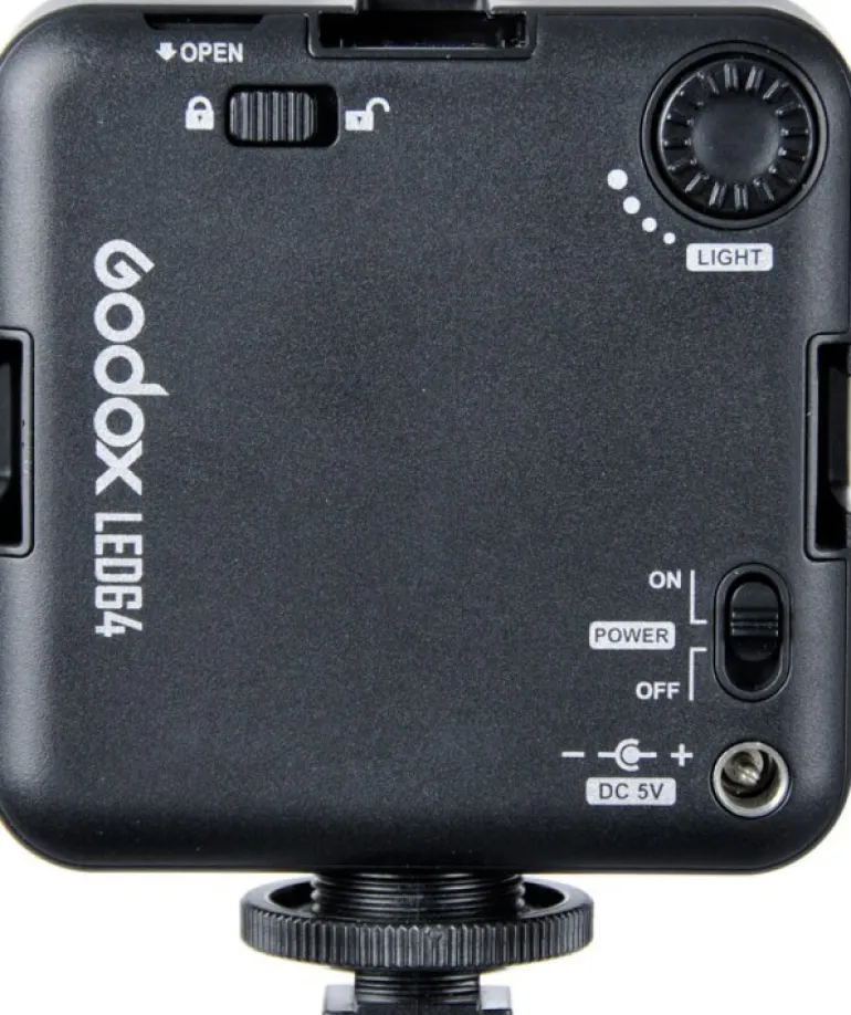 GODOX PROJECTEUR LED 64 POUR LA VIDEO< Eclairage Studio