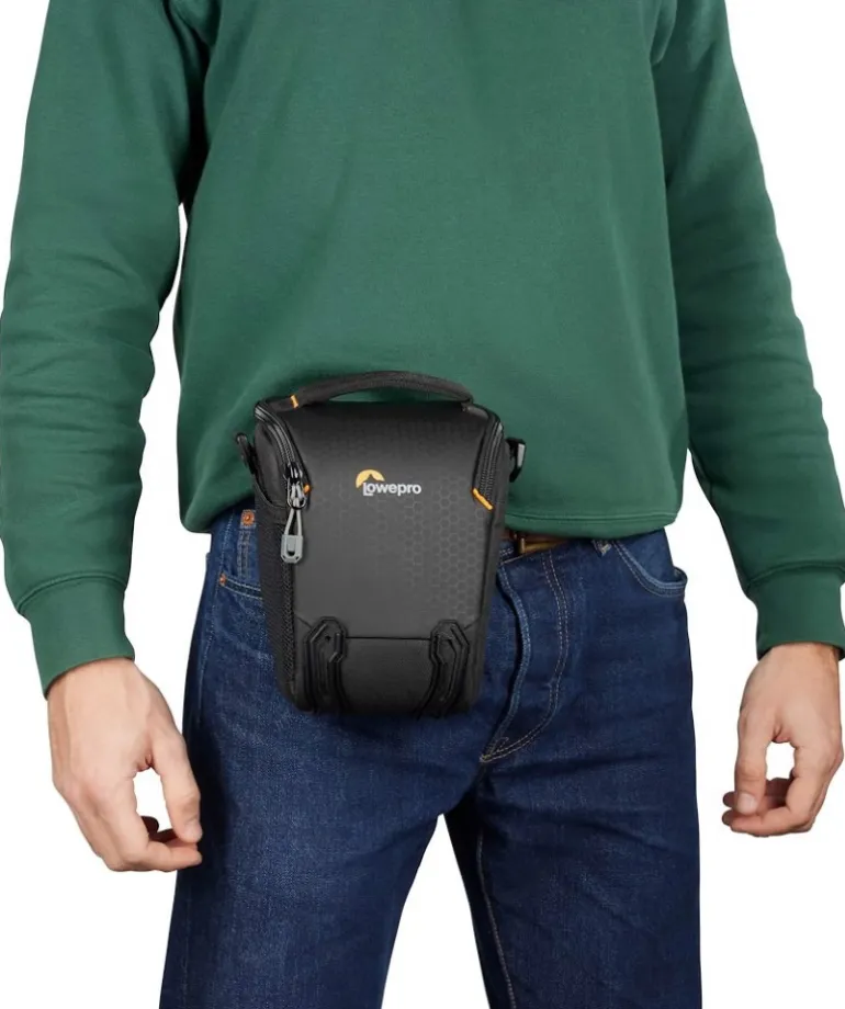 LOWEPRO ADVENTURA TLZ 30 III NOIR ETUI< Etui