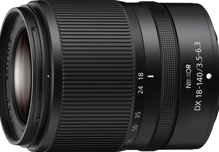 NIKON 18-140/3.5-6.3 DX VR NIKKOR Z< Zoom
