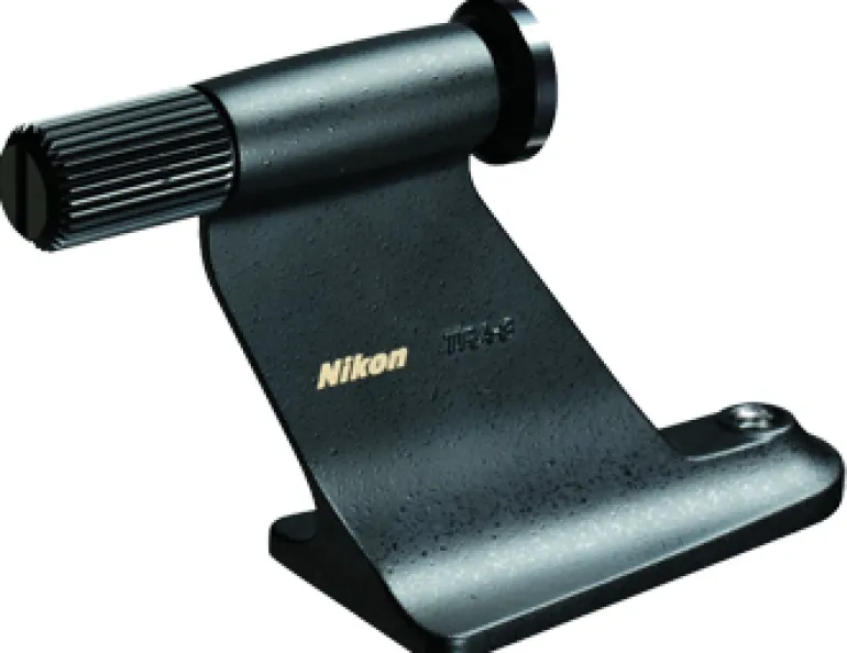 NIKON ADAPTATEUR TREPIED POUR JUMELLES TRA-3< Accessoires Trépieds