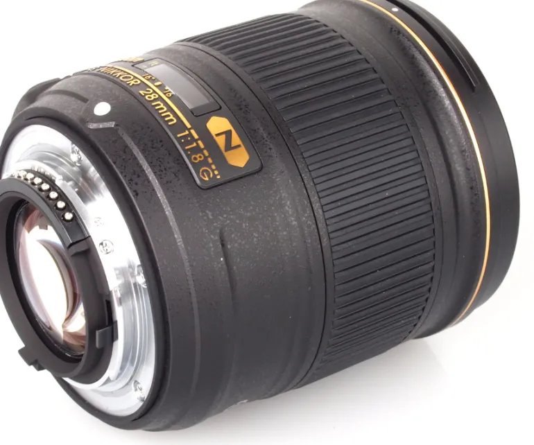 NIKON AF-S 28/1.8G< Focale Fixe