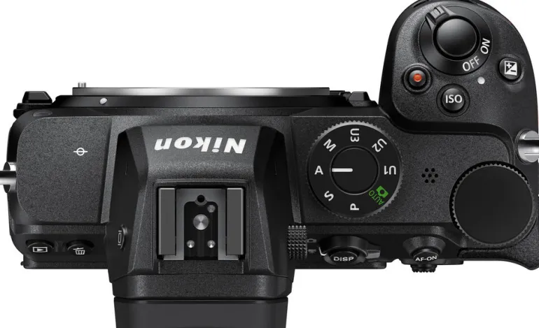 NIKON Z5 BOITIER NU< Hybride