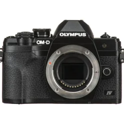 OLYMPUS OM-D E-M10 MK IV NOIR + 14-150MM F4-5.6< Hybride