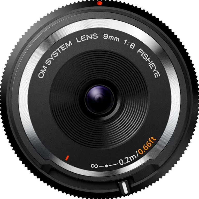 OM SYSTEM 9/8 ULTRA PANCAKE FISHEYE NOIR OM< Focale Fixe