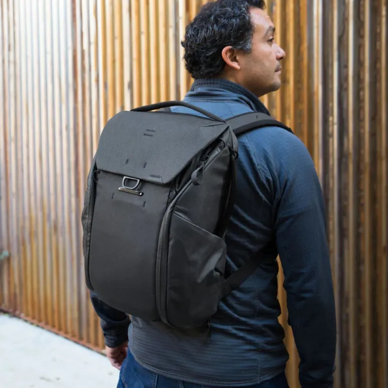 PEAK DESIGN EVERYDAY BACKPACK 20L NOIR SAC A DOS< Sacs À Dos
