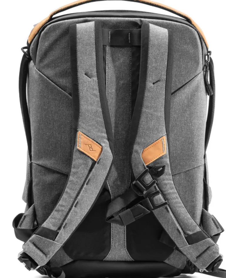 PEAK DESIGN EVERYDAY BACKPACK 20L CHARCOAL SAC A DOS< Sacs À Dos
