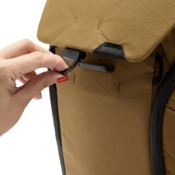 PEAK DESIGN EVERYDAY 20L V2 COYOTE SAC A DOS< Sacs À Dos