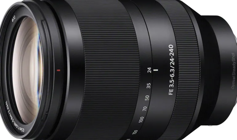 SONY SEL FE 24-240/3.5-6.3 OSS< Zoom