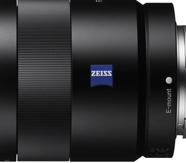 SONY SEL FE 55/1.8 ZA SONNAR T< Focale Fixe