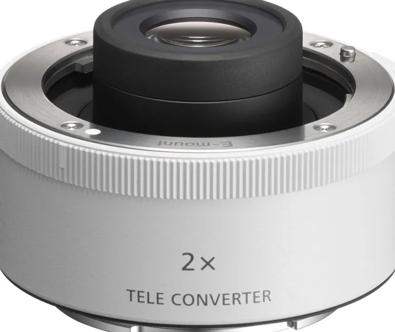 SONY TELECONVERTISSEUR 2.0X SEL20TC< Accessoires