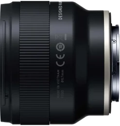 TAMRON 20/2.8 DI III OSD MACRO SONY FE< Focale Fixe