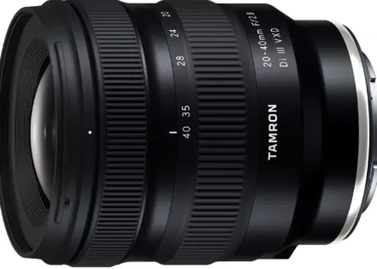 TAMRON 20-40/2.8 DI III VXD SONY FE< Zoom